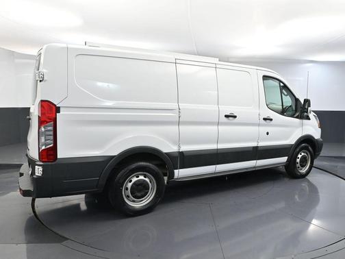 2018 Ford Transit-150 Base