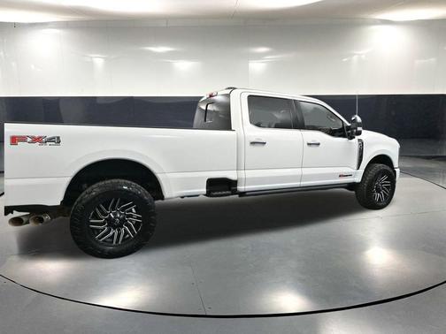 2024 Ford F-350 Platinum