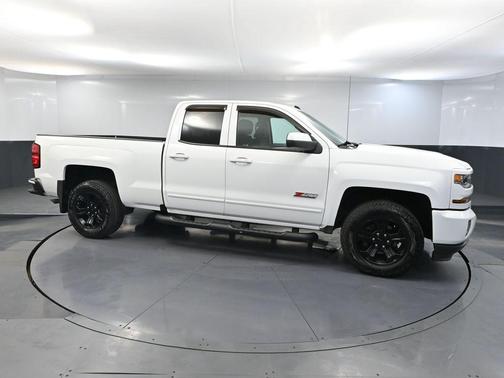Summit White 2019 Chevrolet Silverado 1500 2LT