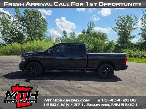 Brilliant Black Crystal Pearl 2018 RAM 1500 Big Horn