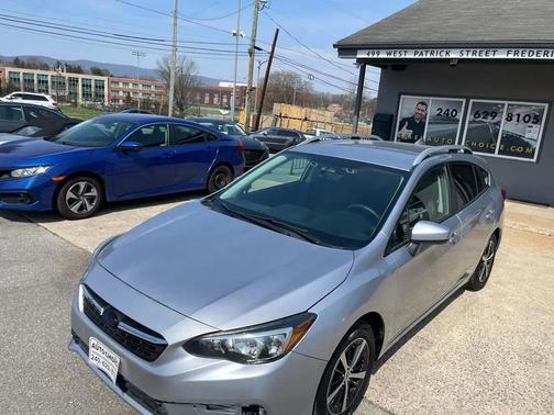 Ice Silver Metallic 2022 Subaru Impreza 2.0i Premium