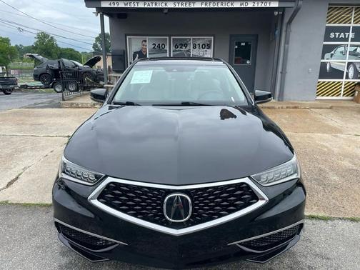 Crystal Black Pearl 2019 Acura TLX FWD