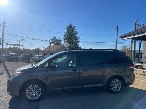 Predawn Gray Mica 2011 Toyota Sienna Limited