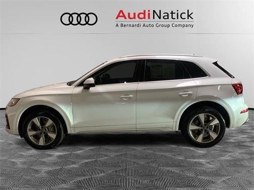 2023 Audi Q5 Premium Plus 40 TFSI quattro S tronic