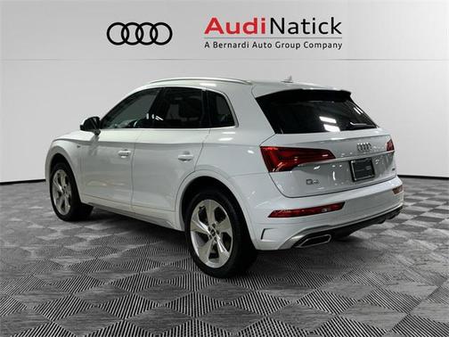 2022 Audi Q5 Premium Plus 45 TFSI S line quattro S tronic