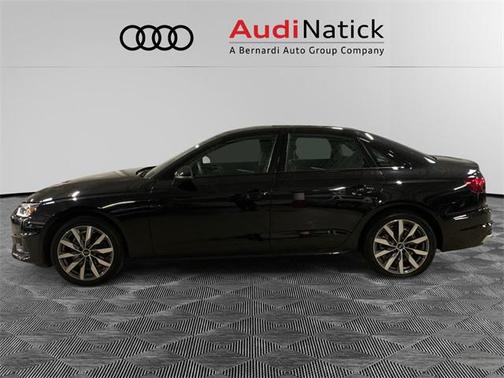 2023 Audi A4 Premium Plus 40 TFSI quattro S tronic