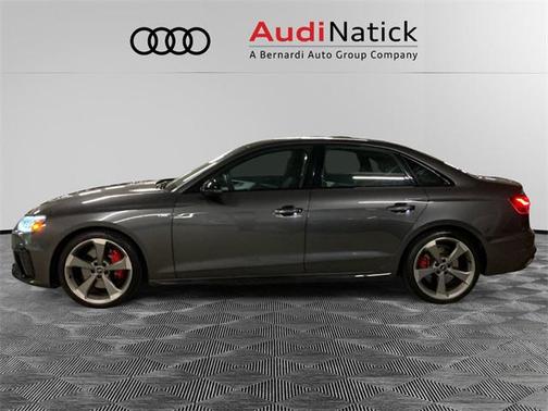 2022 Audi A4 Premium Plus 45 TFSI S line quattro S tronic