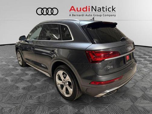2022 Audi Q5 Premium Plus 45 TFSI S line quattro S tronic