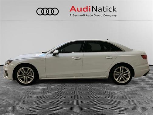2022 Audi A4 Premium Plus 45 TFSI S line quattro S tronic