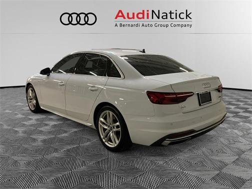 2022 Audi A4 Premium Plus 45 TFSI S line quattro S tronic