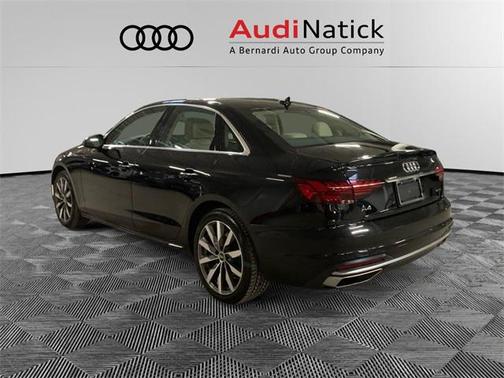 2023 Audi A4 Premium 40 TFSI quattro S tronic