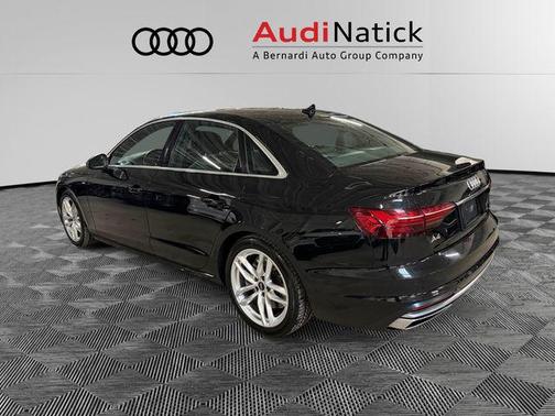 2023 Audi A4 Premium Plus 45 TFSI S line quattro S tronic