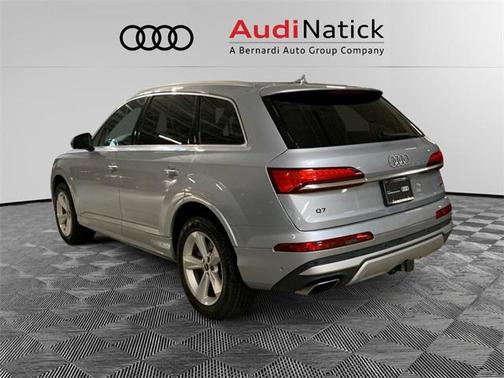 2025 Audi Q7 Premium 45 TFSI quattro Tiptronic
