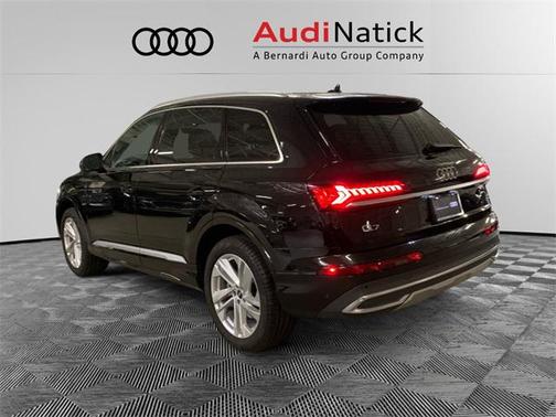 2022 Audi Q7 Premium Plus 55 TFSI quattro Tiptronic