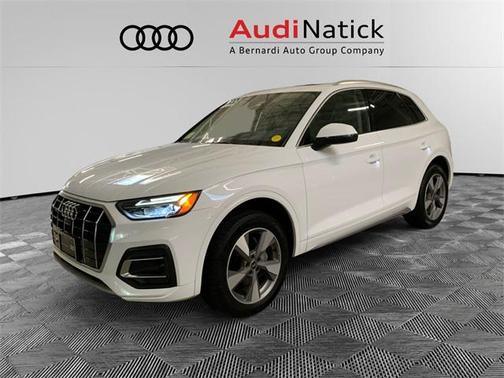 2022 Audi Q5 Premium Plus 40 TFSI quattro S tronic