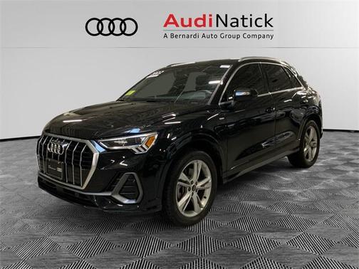 2022 Audi Q3 Premium Plus 45 TFSI S line quattro Tiptronic