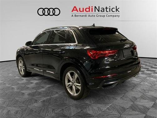 2022 Audi Q3 Premium Plus 45 TFSI S line quattro Tiptronic