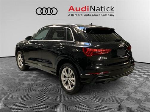 2023 Audi Q3 Premium Plus 45 TFSI S line quattro Tiptronic