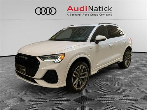 2022 Audi Q3 Premium Plus 45 TFSI S line quattro Tiptronic