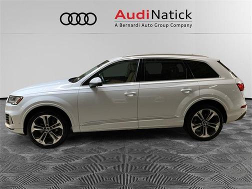 2023 Audi Q7 Premium Plus 55 TFSI quattro Tiptronic