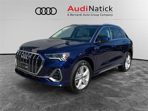 2023 Audi Q3 Premium Plus 45 TFSI S line quattro Tiptronic