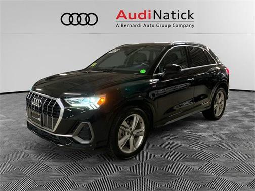 2023 Audi Q3 Premium Plus 45 TFSI S line quattro Tiptronic