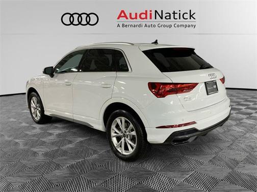 2025 Audi Q3 Premium 45 TFSI S line quattro Tiptronic