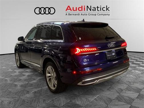 2022 Audi Q7 Premium Plus 55 TFSI quattro Tiptronic