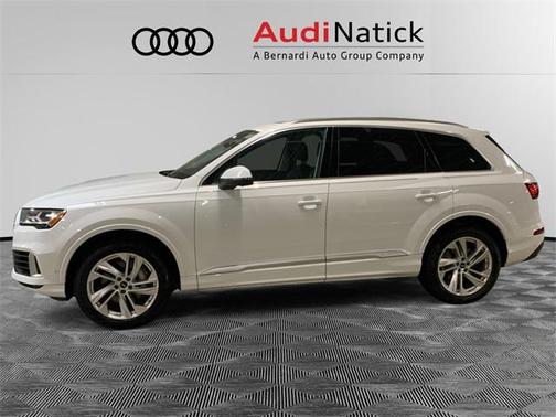 2022 Audi Q7 Premium Plus 55 TFSI quattro Tiptronic