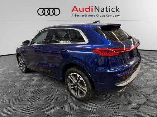 2025 Audi Q5 Premium TFSI quattro S tronic