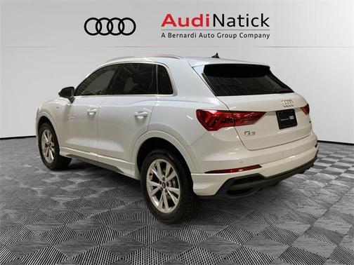 2023 Audi Q3 Premium Plus 45 TFSI S line quattro Tiptronic