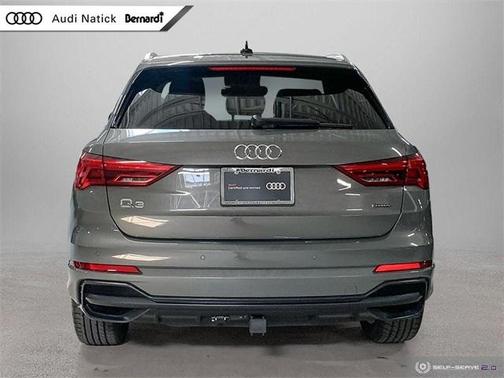 Photo 5 of 18 of 2021 Audi Q3 45 S line Premium