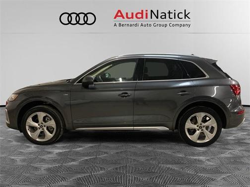 2022 Audi Q5 Prestige 45 TFSI S line quattro S tronic