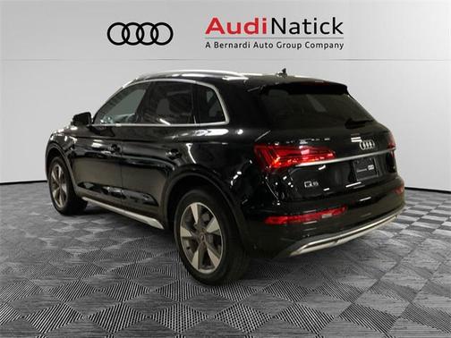 2022 Audi Q5 Premium Plus 40 TFSI quattro S tronic