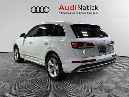 2022 Audi Q7 Premium 45 TFSI quattro Tiptronic