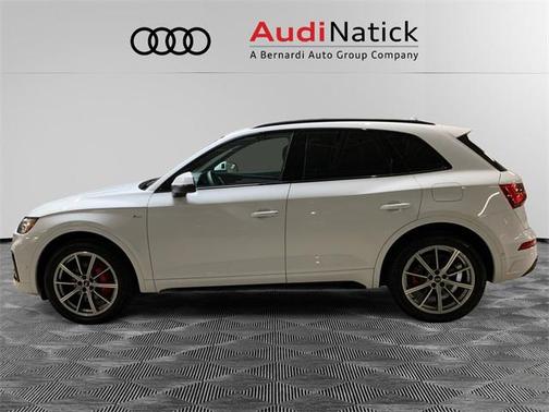 2024 Audi Q5 Prestige 55 TFSI e S line quattro S tronic