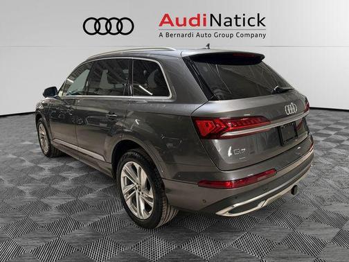 2021 Audi Q7 Premium Plus 55 TFSI quattro Tiptronic