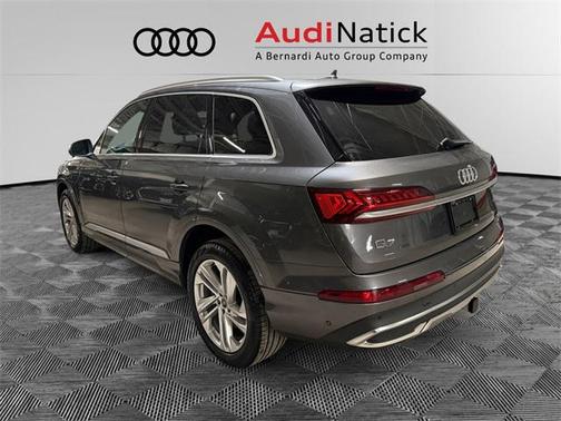 2021 Audi Q7 Premium Plus 55 TFSI quattro Tiptronic