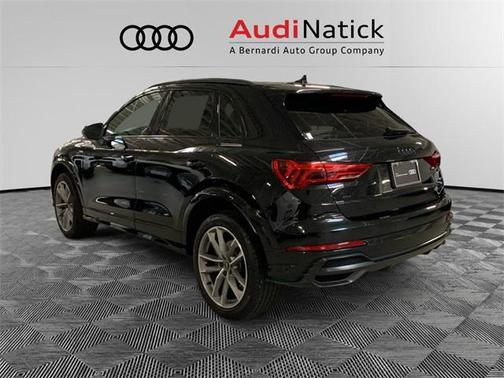 2022 Audi Q3 Premium Plus 45 TFSI S line quattro Tiptronic