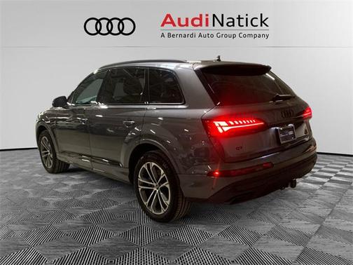 2025 Audi Q7 Premium 45 TFSI quattro Tiptronic