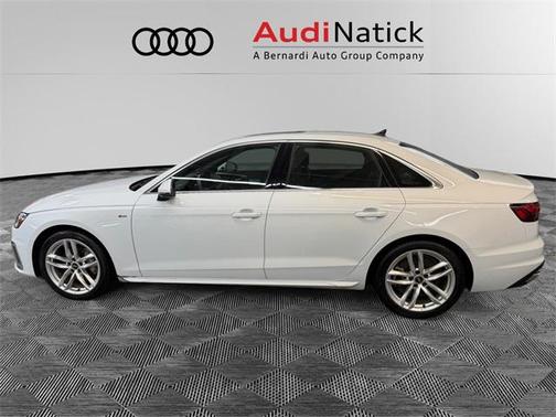 2023 Audi A4 Premium Plus 45 TFSI S line quattro S tronic