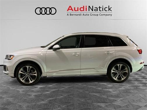 2022 Audi Q7 Premium Plus 55 TFSI quattro Tiptronic
