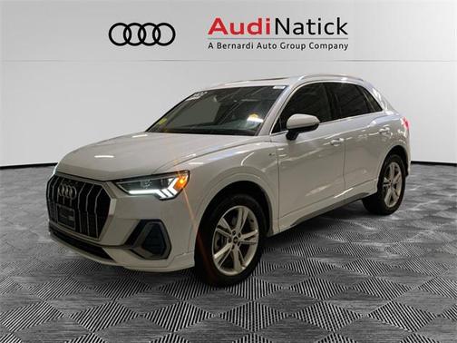2022 Audi Q3 Premium Plus 45 TFSI S line quattro Tiptronic