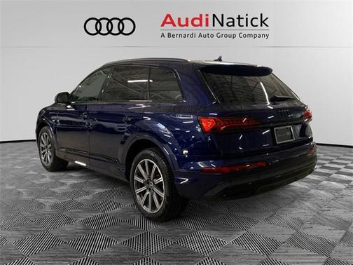 2022 Audi Q7 Premium Plus 45 TFSI quattro Tiptronic