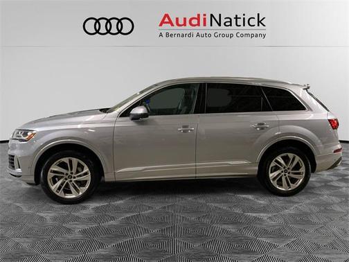 2022 Audi Q7 Premium Plus 55 TFSI quattro Tiptronic