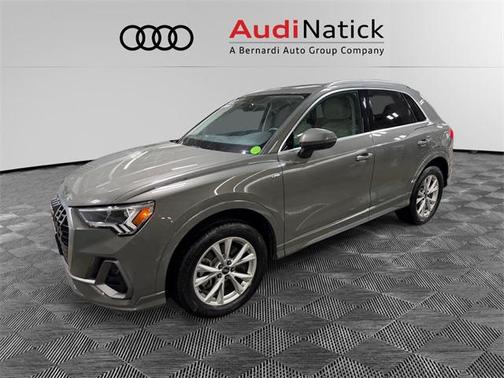 2022 Audi Q3 Premium Plus 45 TFSI S line quattro Tiptronic