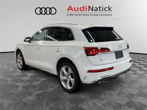 2022 Audi Q5 Premium Plus 45 TFSI S line quattro S tronic