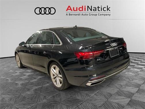 2023 Audi A4 Premium Plus 45 TFSI S line quattro S tronic