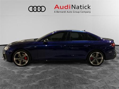 2023 Audi A4 Premium Plus 45 TFSI S line quattro S tronic