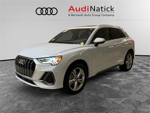 2023 Audi Q3 Premium Plus 45 TFSI S line quattro Tiptronic